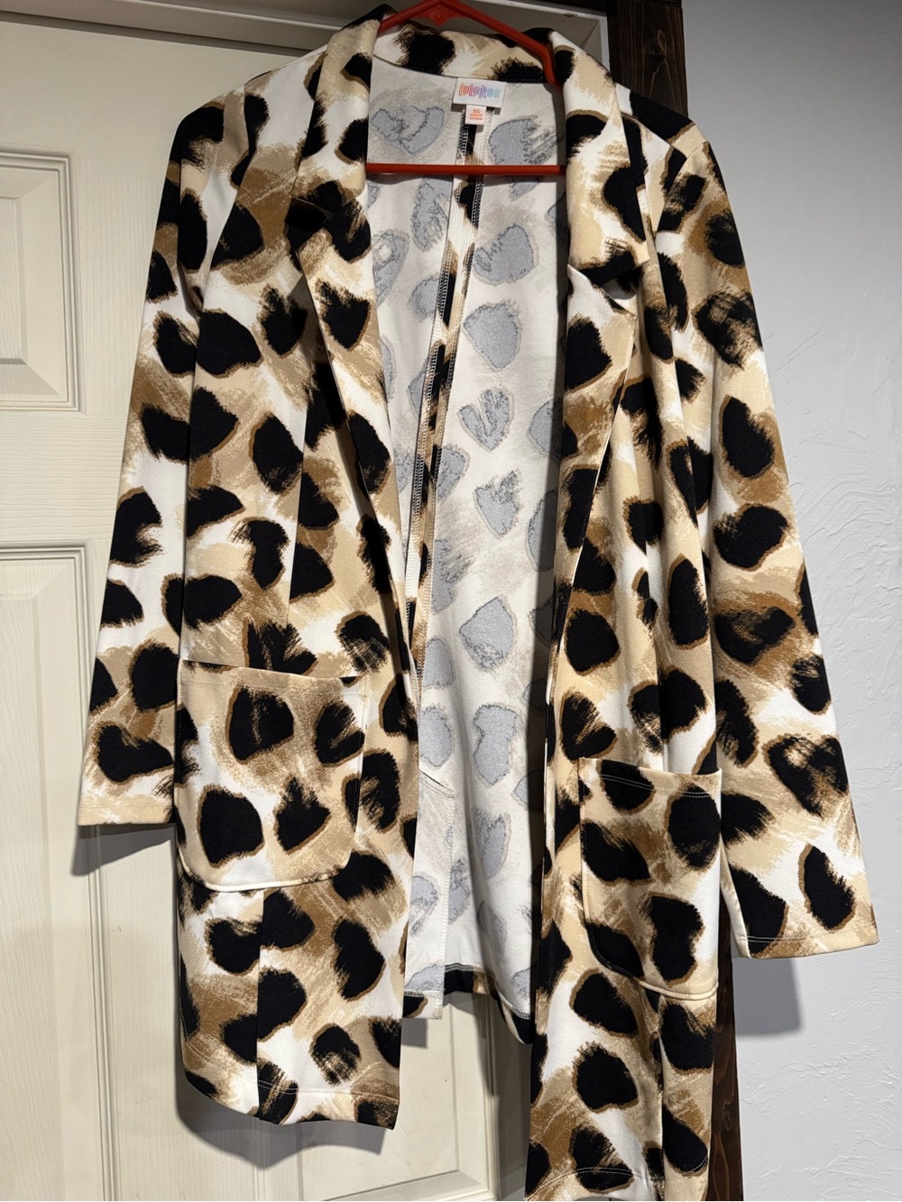 LuLaRoe Leopard Print Open Blazer in White, Black & Tan